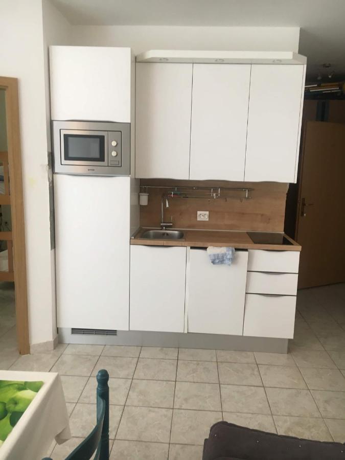 Olivia, Seaside Apartment In Medulin, Croatia Экстерьер фото